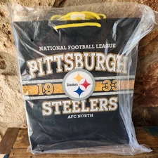 Hallmark Pack Of 3 NFL Pittsburgh Steelers Football Team 13x11 Gift Bags New