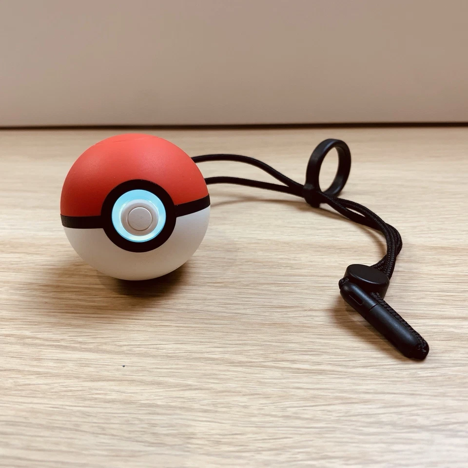 Nintendo Poké Ball Plus Accessorio per Nintendo Switch | Otttime condizioni, foto 1 di 5