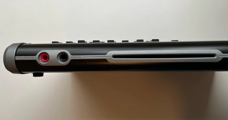 Tascam Portastudio DP-02 8-Track Digital Multitrack Recorder gebraucht - Bild 2 von 4