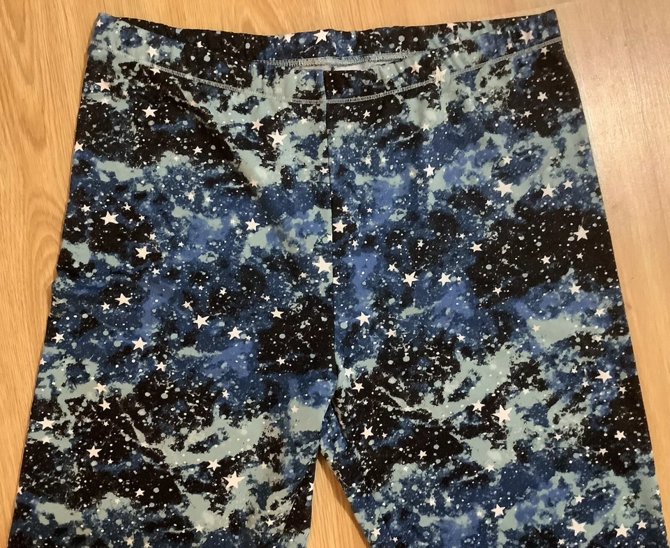 Juego de pijama Cuddl Duds Climate Right de 2 piezas talla M parte superior acuática maciza e inferior cielo estrellado Foto 3 de 4