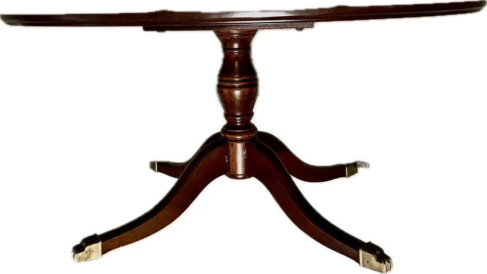 Mesa de centro pedestal ovalado, The Bombay Co, cereza oscura/caoba, P/U local solamente Foto 2 de 3