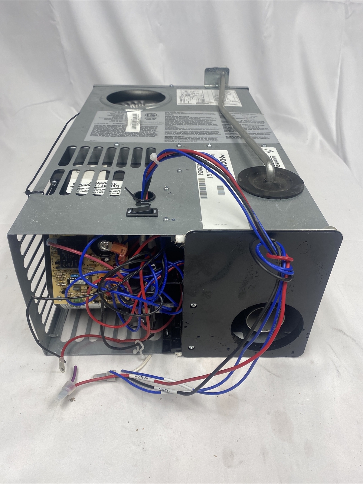 Atwood Dometic RV Motorhome Furnace 18,000 BTU HydroFlame DFSD20121 Parts  Only | eBay