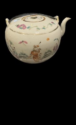 Rare and Delicate Famille Rose Teapot From Late 1800s and Cups