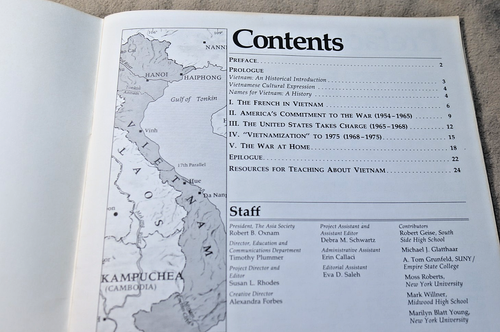 1983 VIETNAM: A TEACHER'S GUIDE The Asia Society Softcover Scarce - Picture 2 of 11