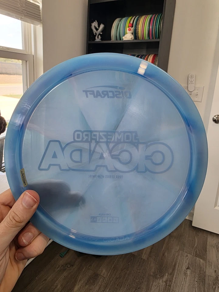 Discraft Tour Serie Z Swirl Cicada - JomezPro - Disco Golf Fairway Driver Foto 2 de 2