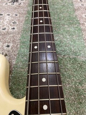Fender Japan Precision Bass PB70-70US Vintage White Made in Japan