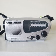 AM/FM Radio LED Flashlight Dynamo Powered Siren Telescopic Antenna