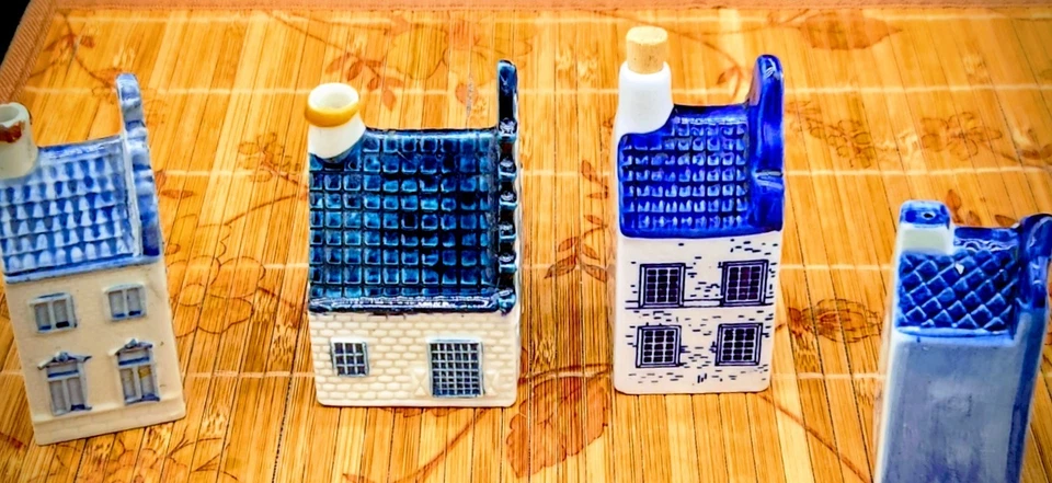 Four (4) Vintage Delft Canal Houses - Hand Painted - Each Different - Amsterdam - Image 3 of 4