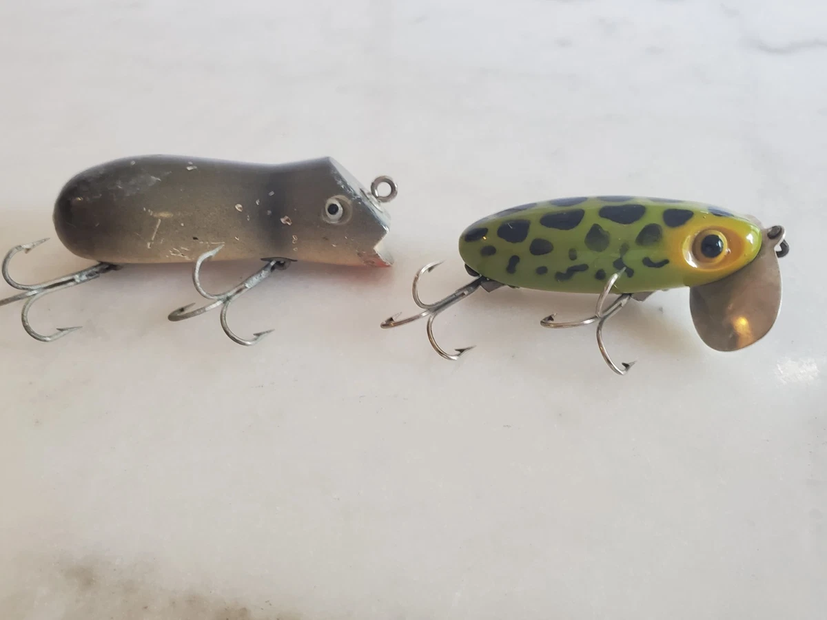 25+ Shakespeare Wooden Vintage Topwater Vintage Fishing Lures for
