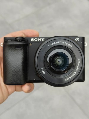Sony Alpha a6400 Mirrorless 24.2MP 4K Digital Camera w/16-50mm Lens 100% Working