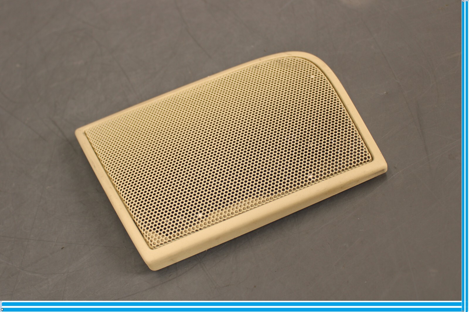 Bentley Continental 2006-2011 Rear Right Tweeter cover grille