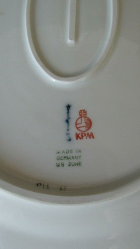 KPM Feldblume / Gold Trim and Insects T. Petri 1938 Bauhaus Small Oval Platter - Picture 9 of 9