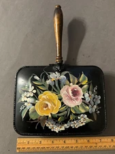 HAND PAINTED PILGRIM ART FLOWER DESIGN SILENT BUTLER VTG CRUB CATCHER