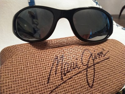 RARE Vintage Maui Jim 142-02 Volcano Black/ Polarized Gray Lenses