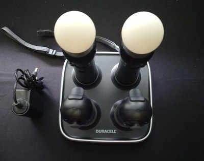 Playstation 3/4  Ps3/4 - 2x Controller Move Motion 2x Motion Plus mit Lade......