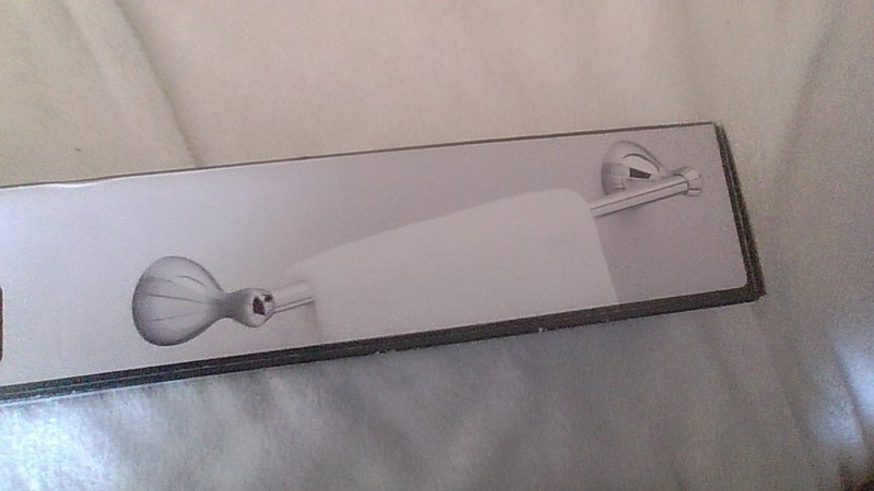 Delta 18" Towel Bar NEW IN BOX Chrome Finish Model #FNDS50-PC Smooth Modern Look