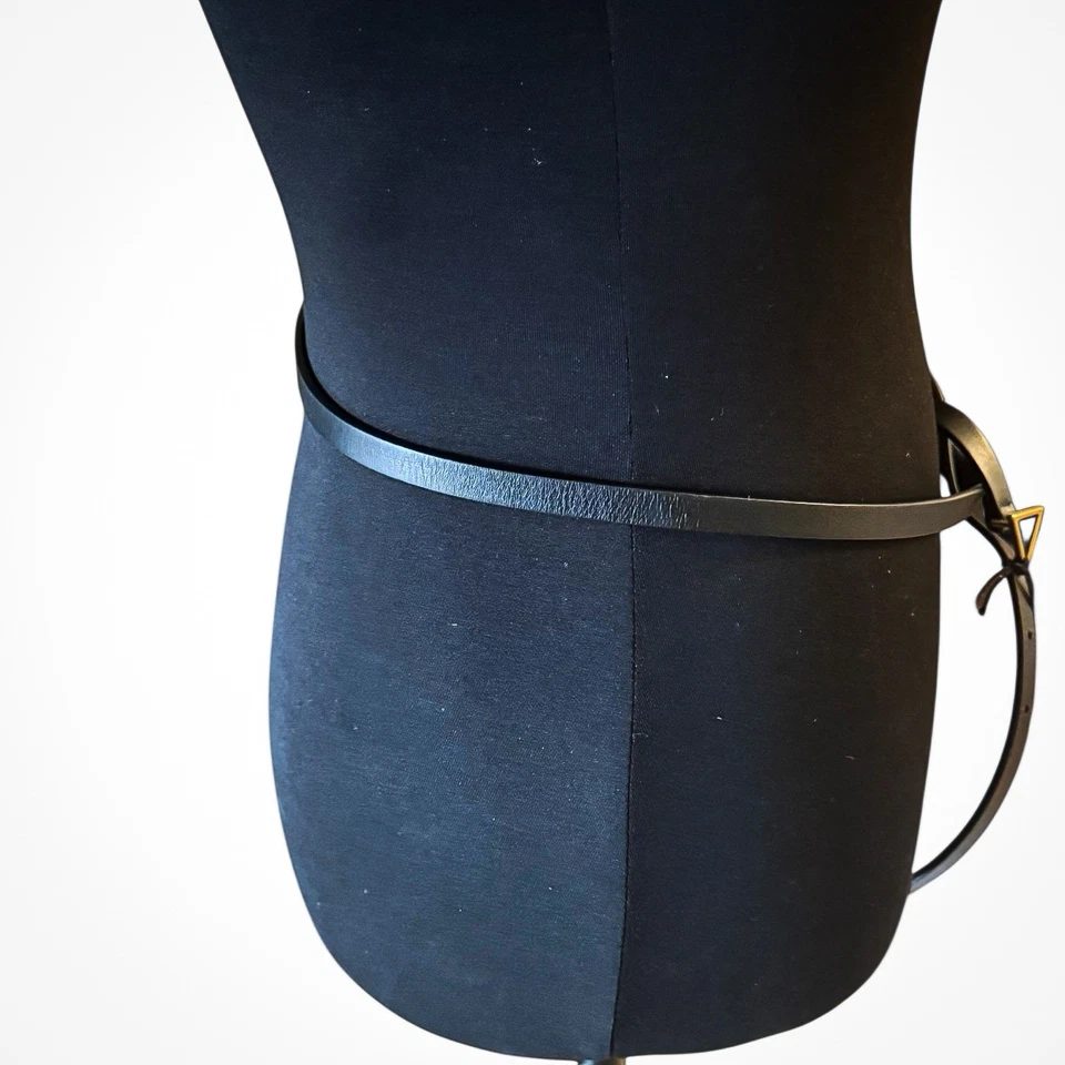 NWT Bottega Veneta Black Leather Skinny Triangle Buckle Belt Size 90/38 - Image 3 of 4
