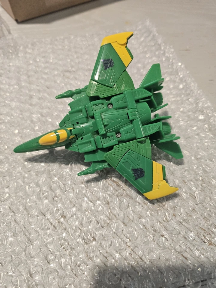 Figura de acción Transformers Cyberverse Warrior Class Acid Storm Foto 4 de 4