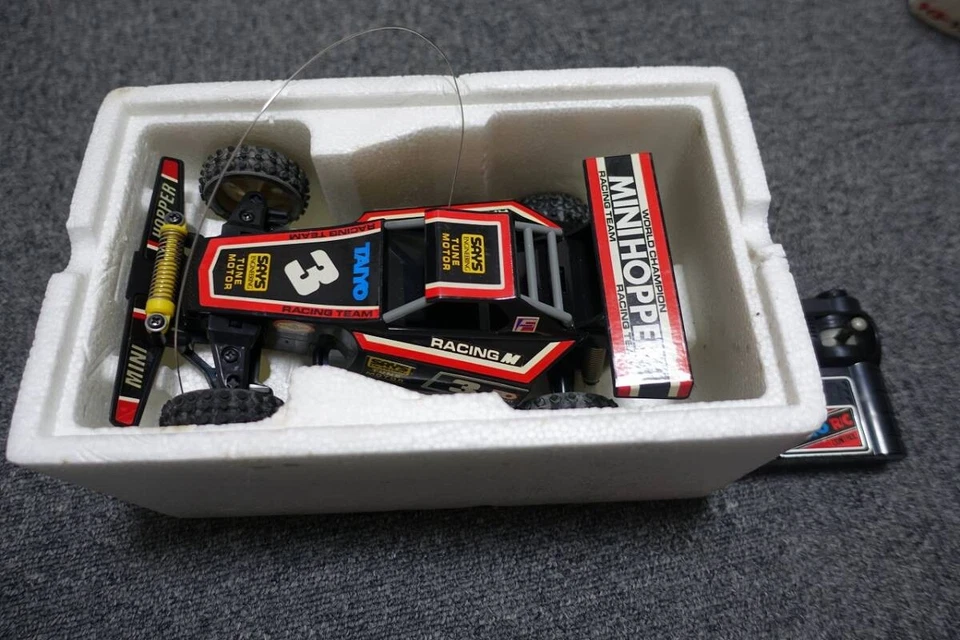 Taiyo Mini Hopper III RC Car 1/20 Scale Set Used Classic Toy 88w - Image 3 of 4