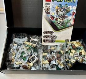 LEGO Fusion Set 21205 Battle Towers 212 Pieces New Pieces SEALED
