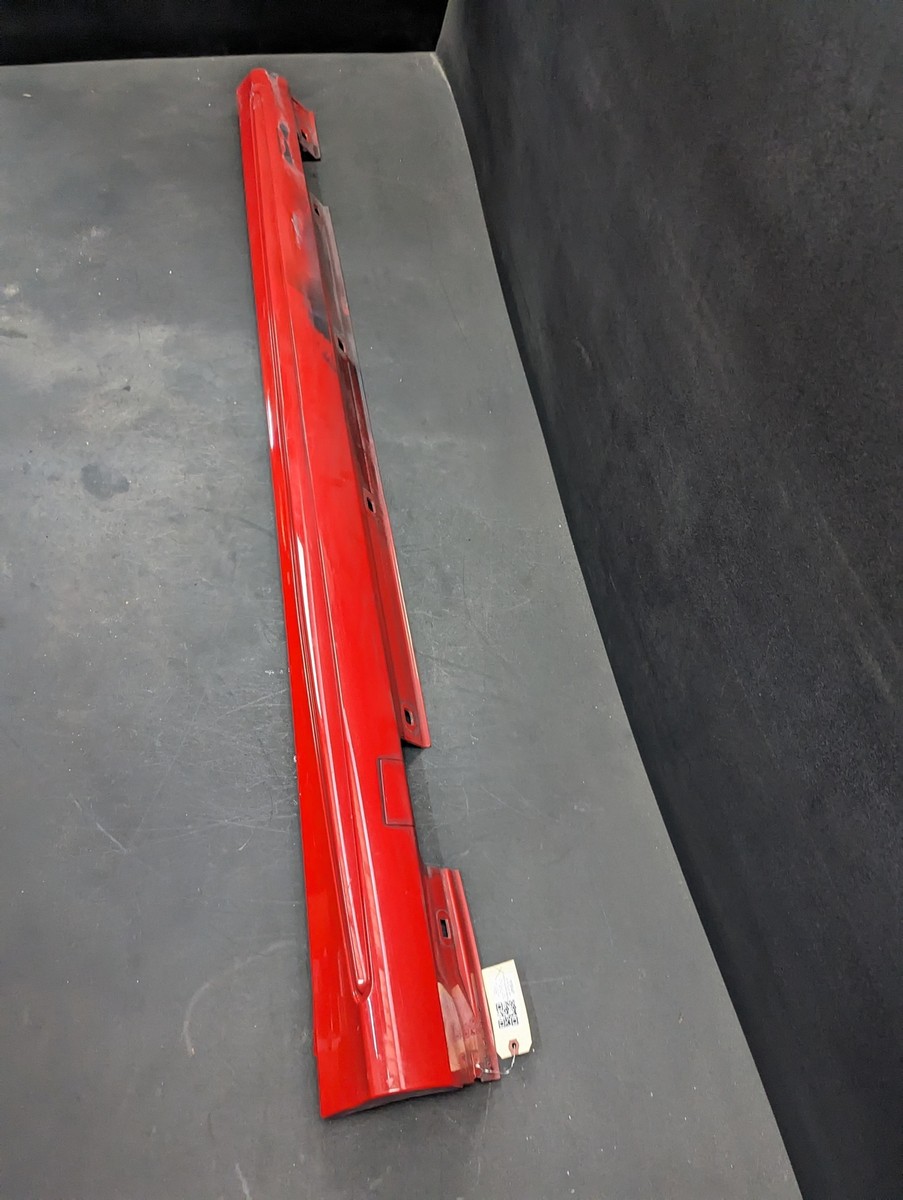 Right Rocker Panel Molding 2018 Mercedes CLA 250 1766980154 Right Rocker Panel Molding 2018 Mercedes CLA 250 1766980154