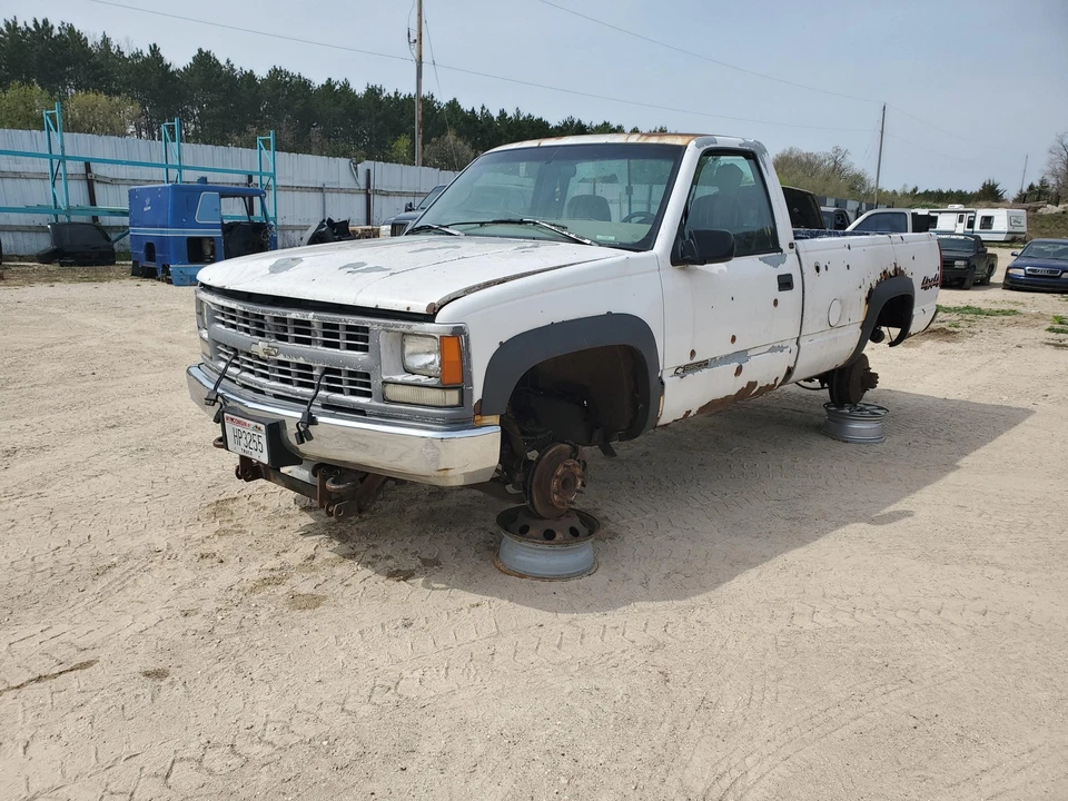 Eje eje Chevy Pickup 3500 1992-2000 izquierda Foto 2 de 4