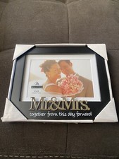 New 4x6 Mr  Mrs Black Silkscreened Wood Frame 5x7 Mat / Wedding Gift