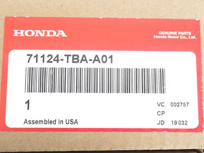 Genuine OEM Honda 71124-TBA-A01 Passenger Front Grille Molding
