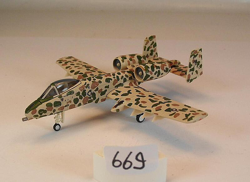 Herpa 1/200 Nr. 557054 Fairchild A-10C Thunderbolt II "JAWS" USA OVP #669