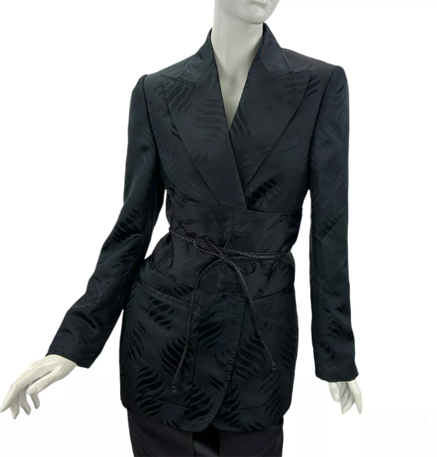 Veste kimono en soie noire neuve Tom Ford pour Gucci F/W 2002 avec ceinture Obi. 44