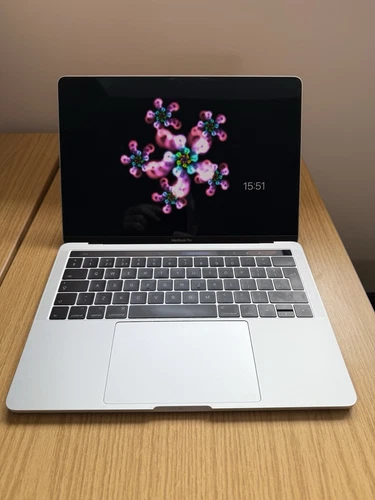 Apple MacBook Pro 13" A1706 (2017) 3.5GHz Dual Core  i7, 16GB RAM,  1TB SSD