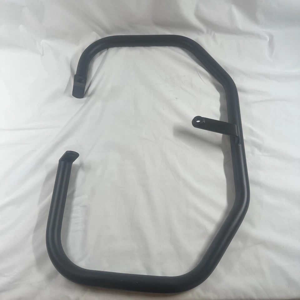 Yamaha Bolt 2013-2016 MC Enterprises Protector de motor Barra de carretera Negro 1000-305 Foto 2 de 4