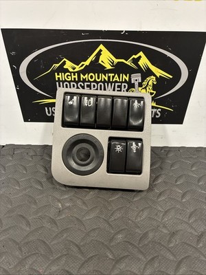 PACCAR Peterbilt   Dash Panel w/ Switches   P/N: S64-6105   (TAG# 17898)