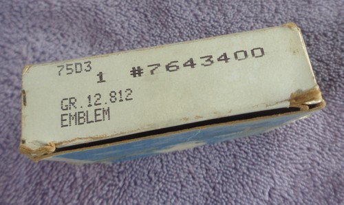 NEW NOS 4 PC Genuine GM 80-96 Cadillac Models Wreath & Crest Ornament Emblem Set - Picture 3 of 16