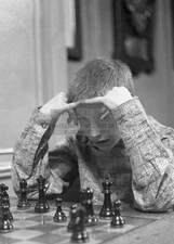 YOUNG BOBBY FISCHER CHESS PLAYER BROOKLYN 1956 5X7 PHOTO