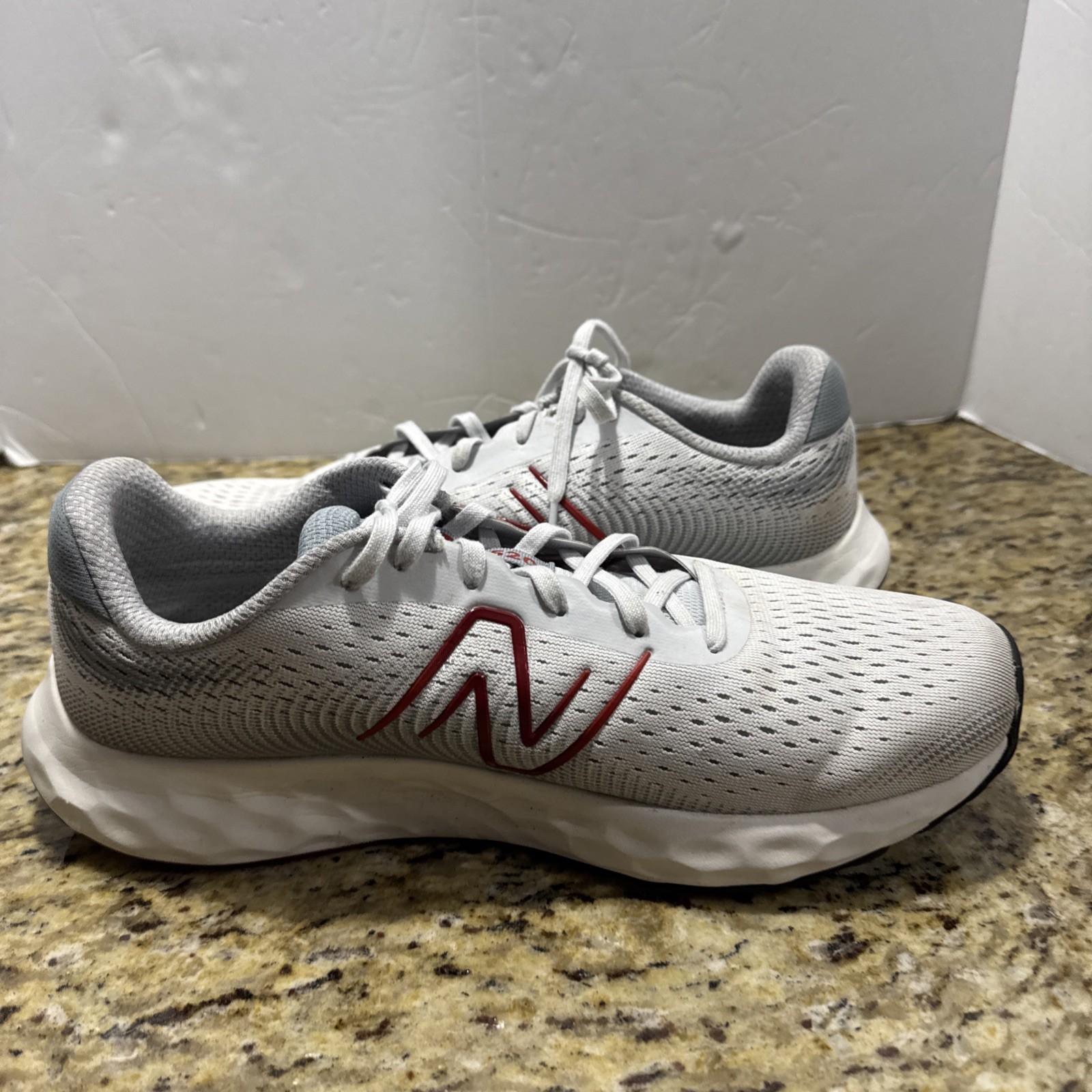 SAOLA Scarpa da corsa New Balance uomo taglia 11 5 comfort 520v8 ottime condizioni Cpix