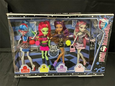 MONSTER HIGH - 4 SET Ghouls Night Out  Ghoulia Venus Clawdeen Rochelle 