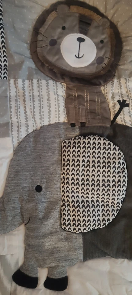 Edredón y falda para cuna Lamb & Ivy Woodland Forest Foto 2 de 4