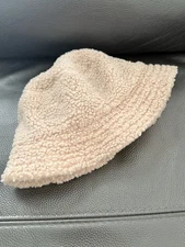 Winter Fluffy Plush Bucket Hat Warm Sherpa Faux Fur Creamy Tan Women’s O/S