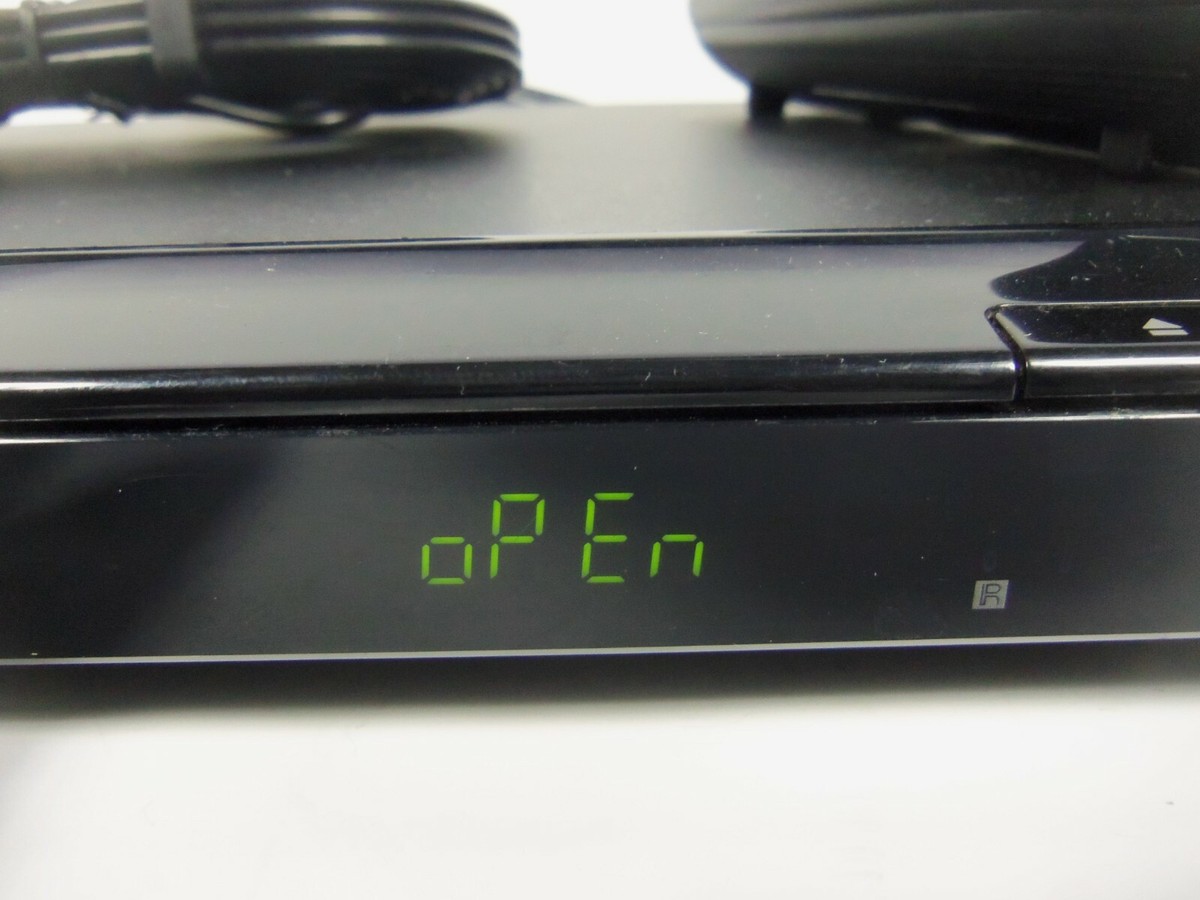 Sony DVP-SR200P DVD/CD Player With RMT-D187A Working Remote