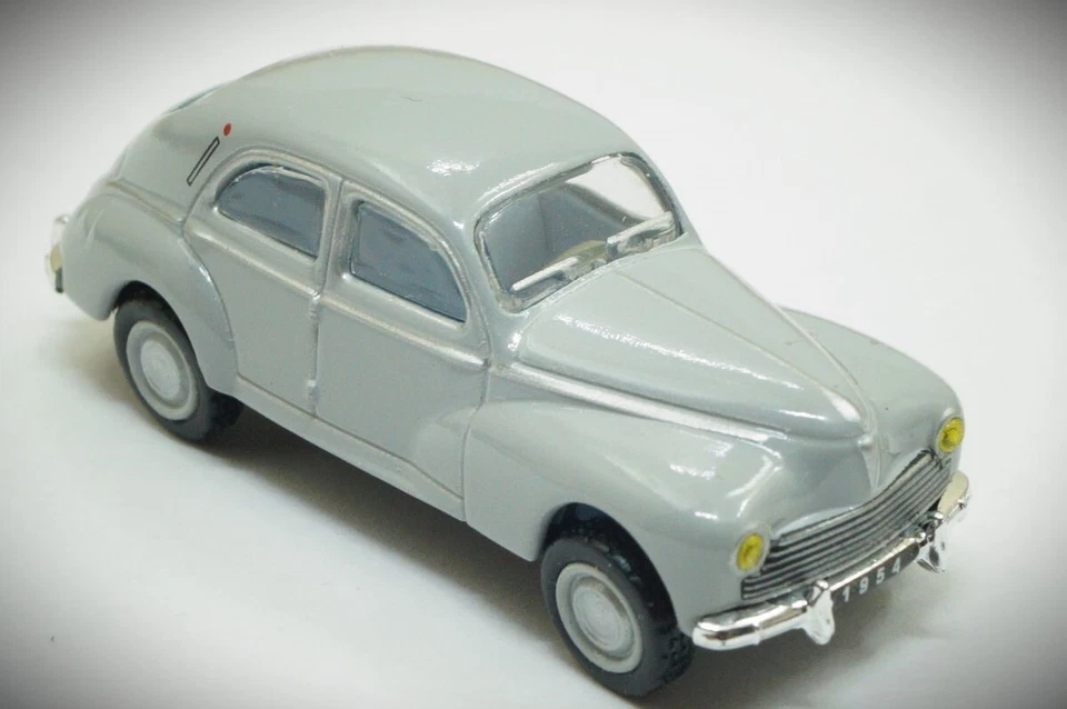 1:87 HO Universale Hobbies PKW Peugeot 203 Del 1954 In Grigio - Immagine 2 di 4