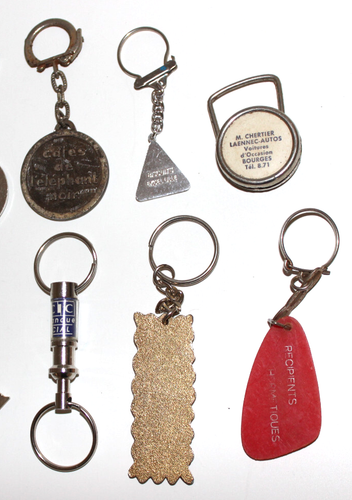 Konvolut vintage Schlüsselanhänger Werbung Porte Cles Keychain Sammlung (#2089) - Bild 6 von 6