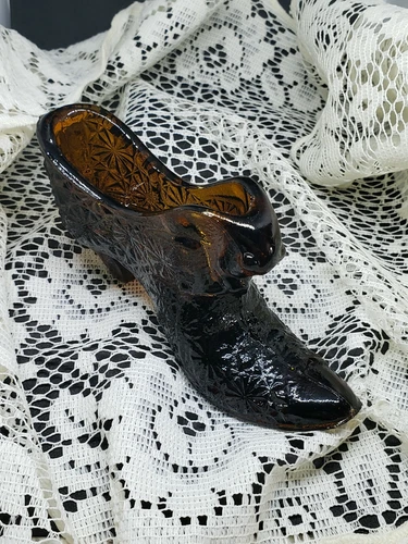 Vintage Collectible Fenton Daisy & Button Cat's Head Glass Shoe Brown