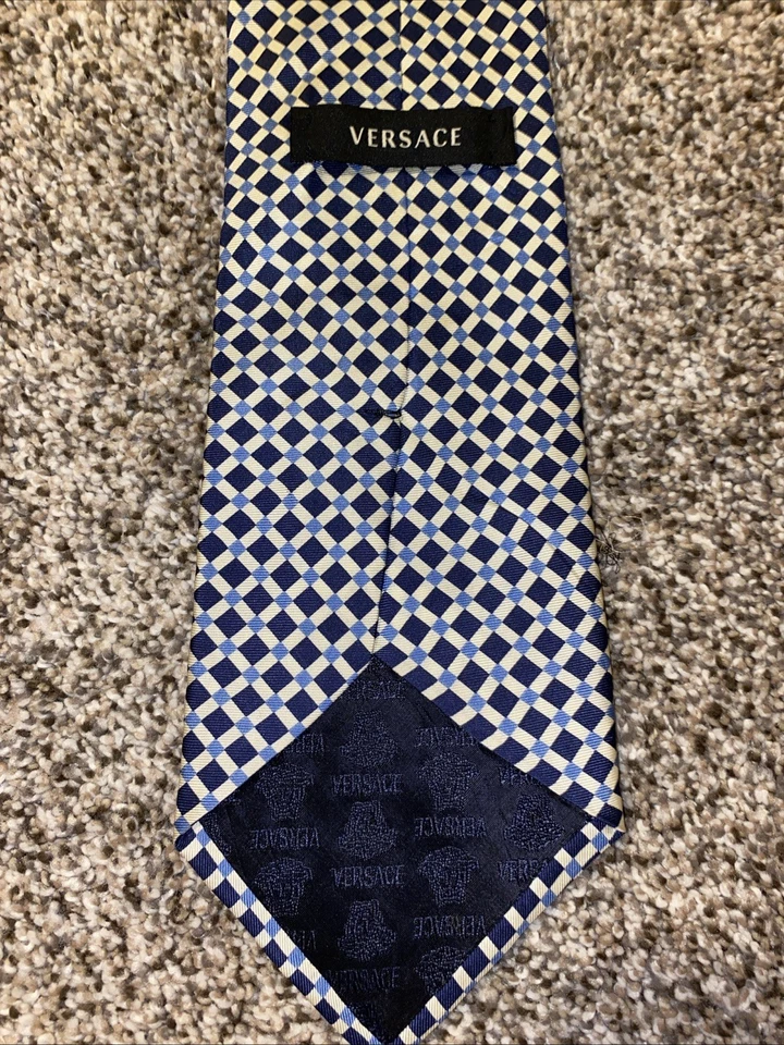 Auténtica corbata de hombre Gianni Versace seda azul y blanco a rayas geométricas Foto 2 de 4