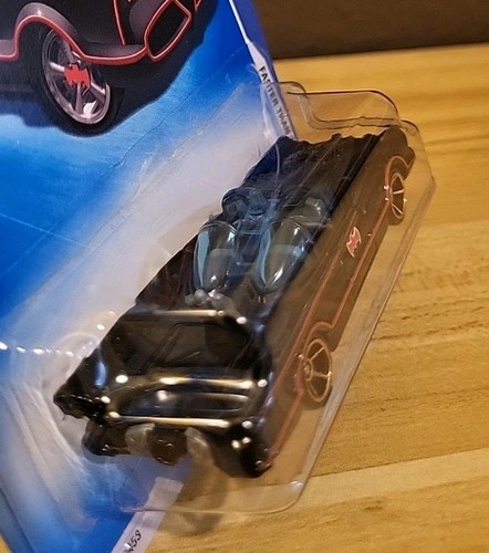 2009 Hot Wheels '66 BATMOBILE 07/10 Faster Than Ever, New In Package - Picture 5 of 6