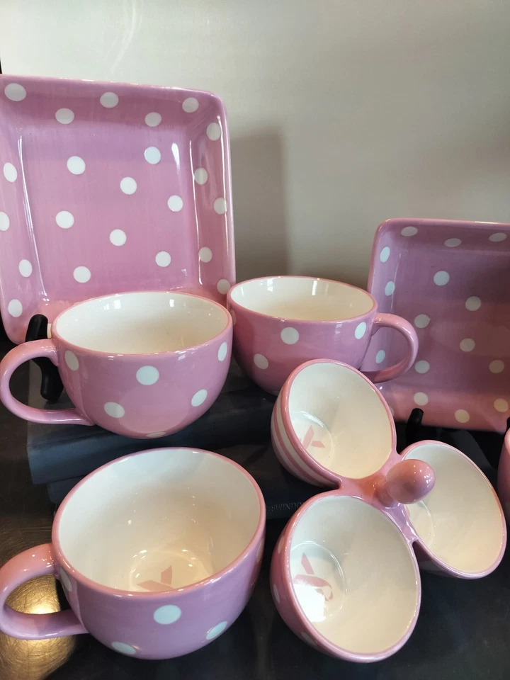 Lote de platos, tazas y platos de lunares blancos rosa “Help Whip Cancer” de chef mimado Foto 4 de 4