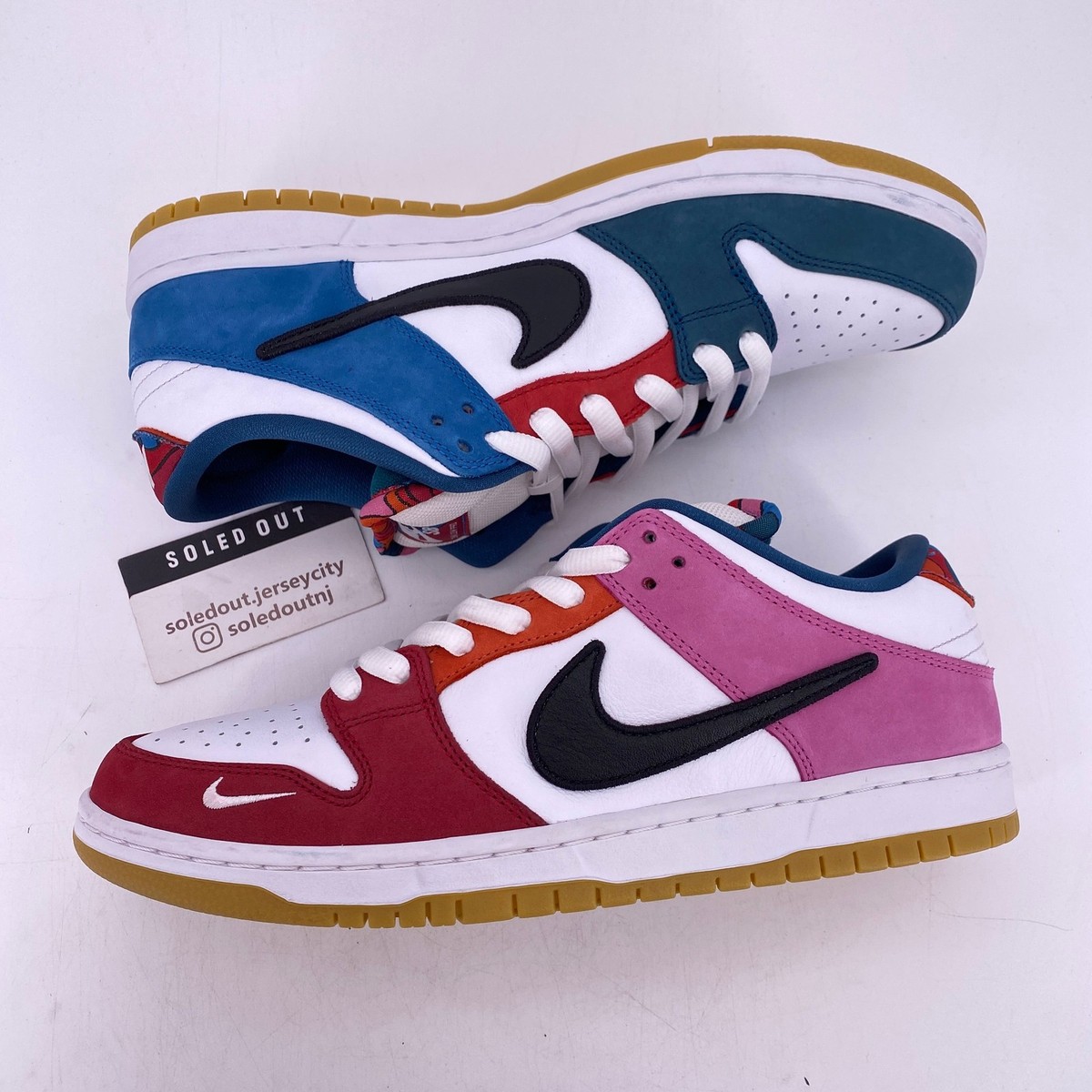 Nike SB Dunk Low 
