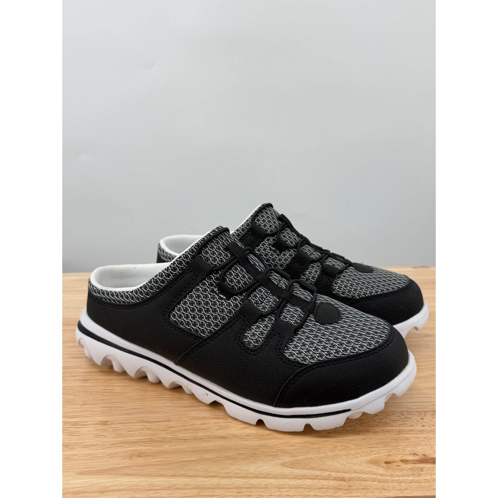 Propet TravelActiv Slide Slip On Sneakers Black White Womens 7 X Wide WAT011M