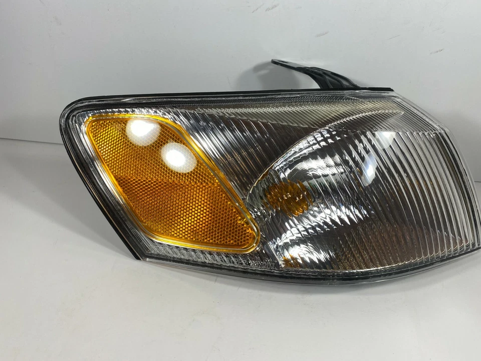 Nuevo conjunto de lámpara de luz de estacionamiento derecha 1997 1998 1999 Toyota Camry To2531126V Foto 2 de 4