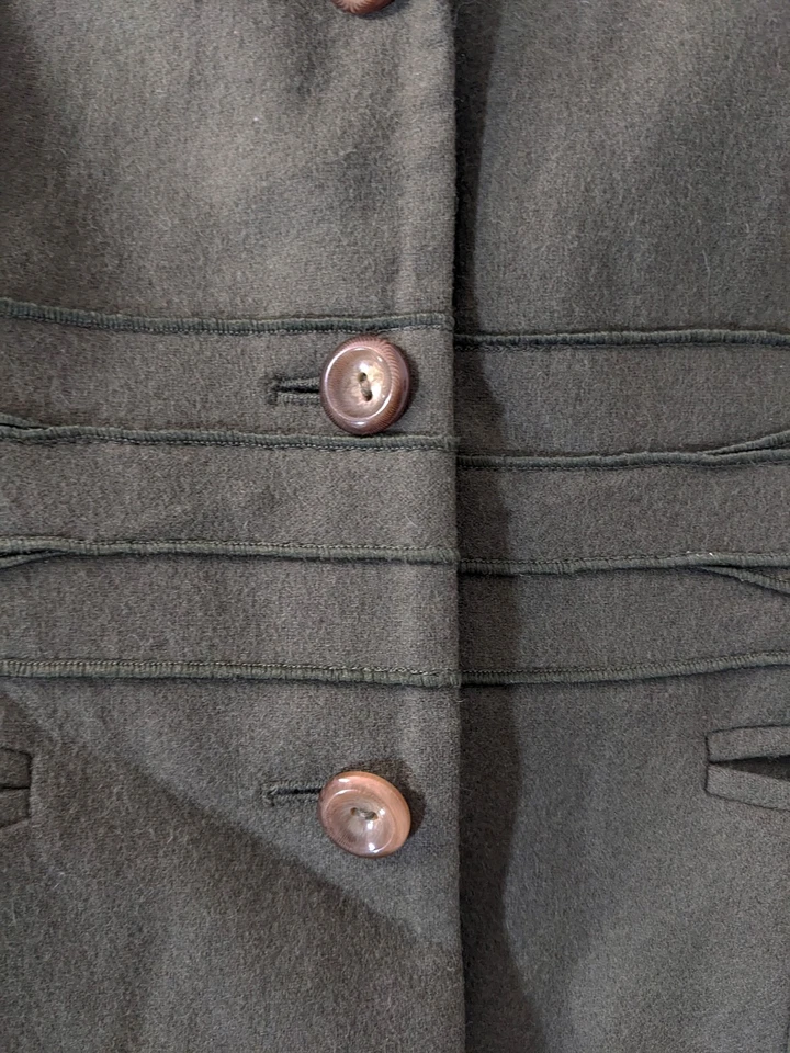 Traje Pantalones de Lana Harve Benard de Benard Holtzman Verde Oliva Talla 6P y 26P Foto 4 de 4